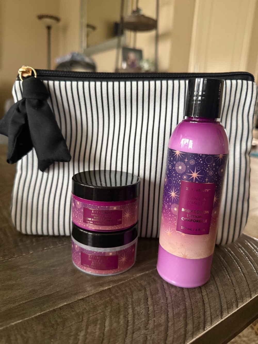 Vanilla Scented Body Lotion, Bath Salts & Cream Set with cosmetic bag - New Set! - Picture 1 of 7